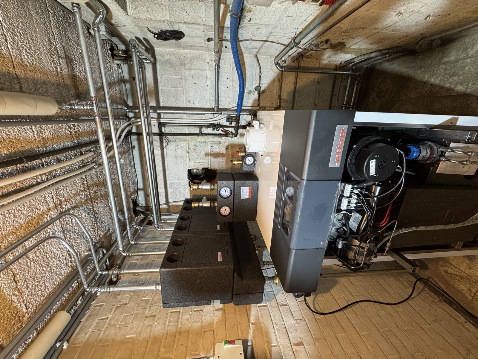 La nouvelle chaudière à condensation vue de côté